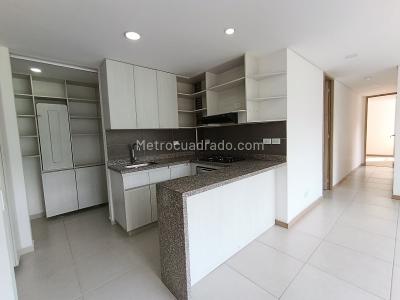 Apartamento de 3 alcobas en arriendo en Otro, Sabaneta, 85 m² · foto 3 de 15