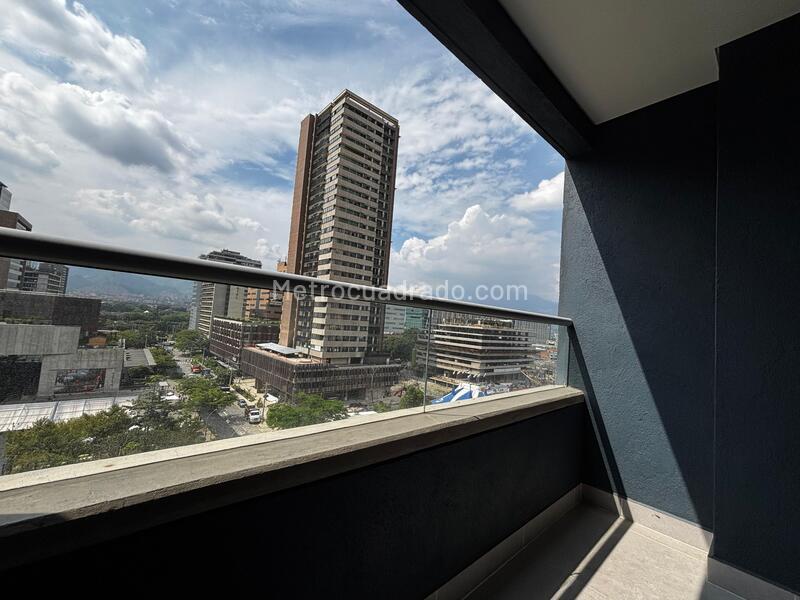 Estudio Moderno de 1 Alcoba en El Poblado - 8