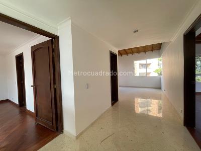 Apartamento en venta en El Tesoro, Medellín · foto 8 de 20