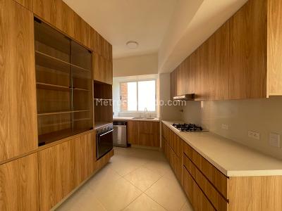 Apartamento en venta en El Tesoro, Medellín · foto 9 de 20
