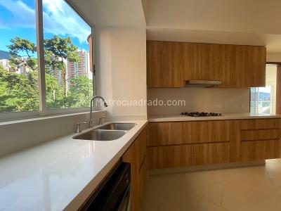 Apartamento en venta en El Tesoro, Medellín · foto 10 de 20