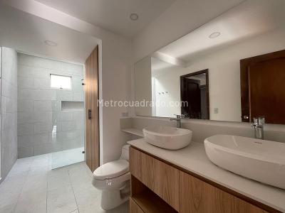 Apartamento en venta en El Tesoro, Medellín · foto 17 de 20