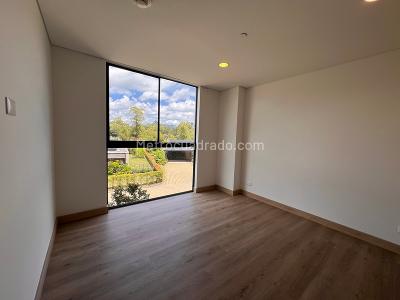 Apartamento de 3 alcobas en venta en Rio Negro, Rionegro, 139 m² · foto 4 de 16