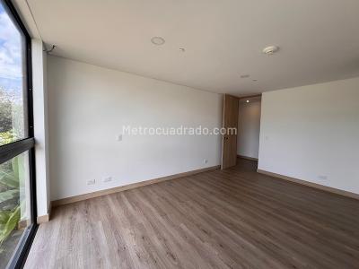 Apartamento de 3 alcobas en venta en Rio Negro, Rionegro, 139 m² · foto 7 de 16
