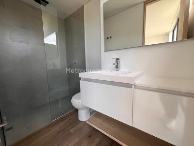 Apartamento de 3 alcobas en venta en Rio Negro, Rionegro, 139 m² · foto 12 de 16