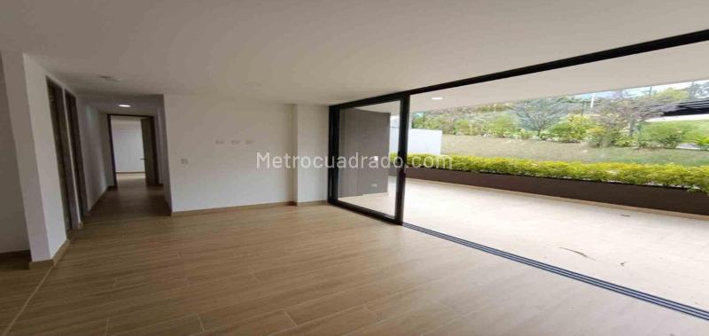 3BR Apartment in La Maria (95 m²) - 2