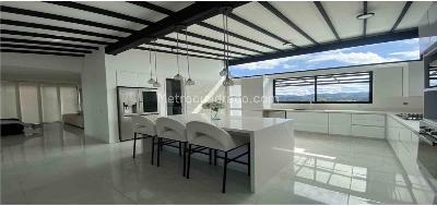 Casa de 4 alcobas en arriendo en Pantanillo, Bogotá, 361 m² · foto 12 de 20
