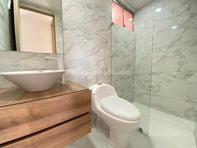 Apartamento de 2 alcobas en arriendo en Patio Bonito, Medellín, 75 m² · foto 11 de 14