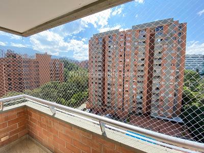 Apartamento de 2 alcobas en arriendo en Patio Bonito, Medellín, 75 m² · foto 13 de 14