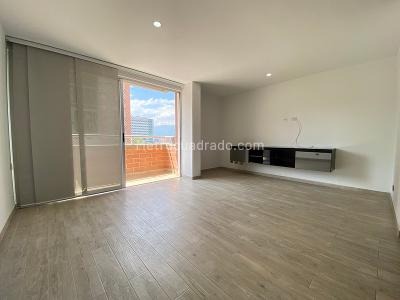 Apartamento de 2 alcobas en arriendo en Patio Bonito, Medellín, 75 m² · foto 2 de 14