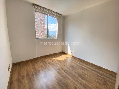 Apartamento de 2 alcobas en arriendo en Patio Bonito, Medellín, 75 m² · foto 9 de 14