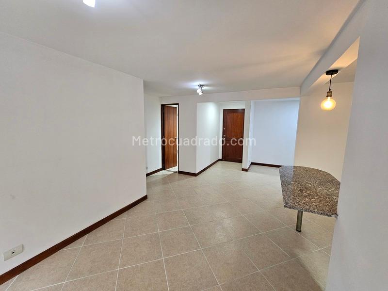 Apartamento en Castropol de 2 Alcobas con Balcón - 2