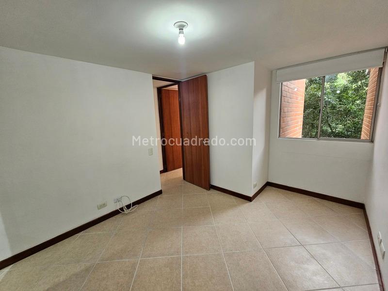 Apartamento en Castropol de 2 Alcobas con Balcón - 6