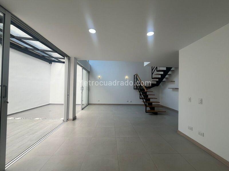 Casa moderna de 3 habitaciones en arriendo en Gualanday (Rionegro) - 2