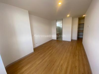 Apartamento de 3 alcobas en arriendo en El Poblado, Medellín, 120 m² · foto 5 de 14
