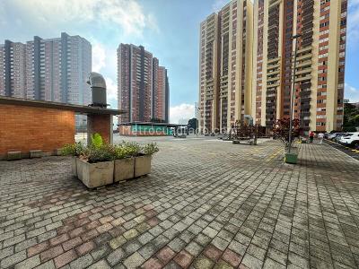 Apartamento de 3 alcobas en venta en Ditaires, Itagüí, 76 m² · foto 13 de 17