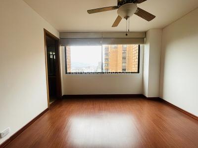 Apartamento de 4 alcobas en venta en El Poblado, Medellín, 260 m² · foto 14 de 20