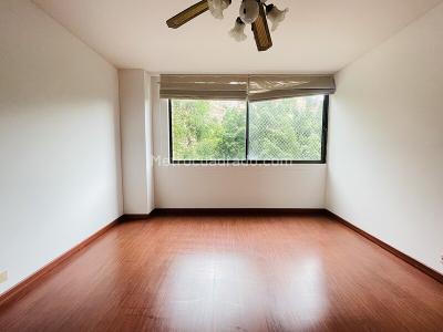 Apartamento de 4 alcobas en venta en El Poblado, Medellín, 260 m² · foto 15 de 20