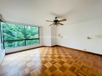 Apartamento de 4 alcobas en venta en El Poblado, Medellín, 260 m² · foto 18 de 20