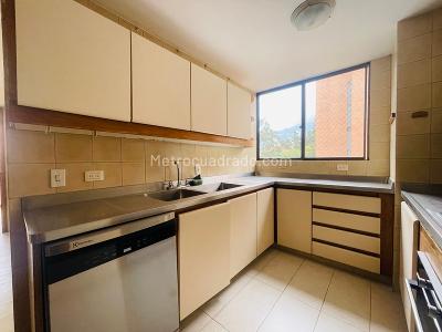 Apartamento de 4 alcobas en venta en El Poblado, Medellín, 260 m² · foto 7 de 20