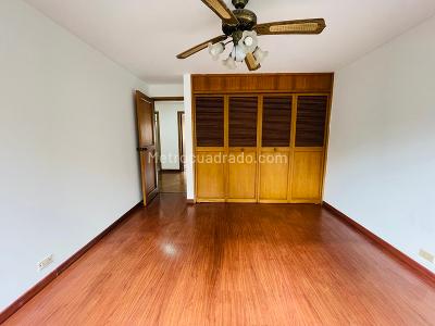 Apartamento de 4 alcobas en venta en El Poblado, Medellín, 260 m² · foto 9 de 20