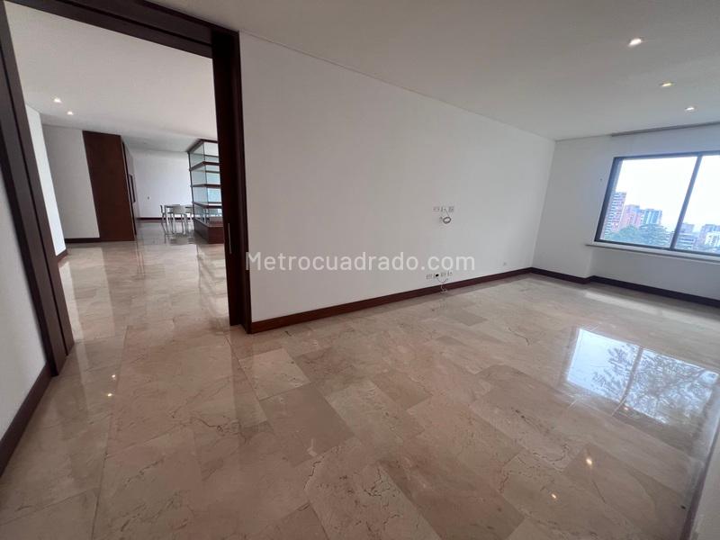 Spacious Apartment for Rent in El Poblado - 5