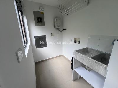 Apartamento en arriendo en Castropol, Medellín · foto 12 de 13