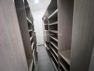 Casa en arriendo en El Poblado, Medellín · foto 12 de 20