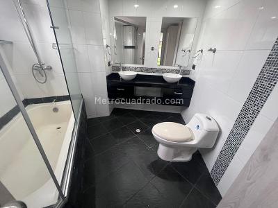 Casa en arriendo en El Poblado, Medellín · foto 17 de 20