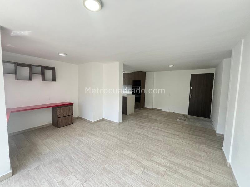 Apartamento en San Lucas de 2 Alcobas con Balcón en El Poblado - 2