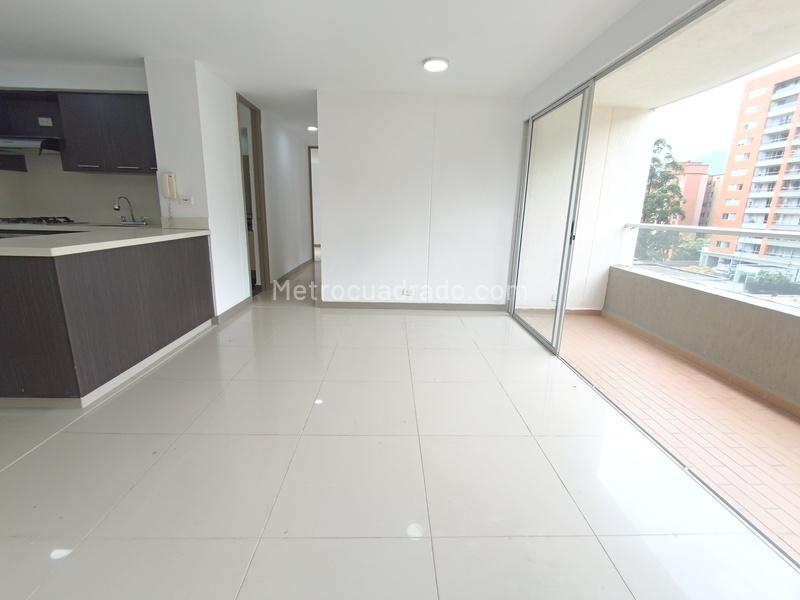 3BR Apartment in Suramerica (70 m²)