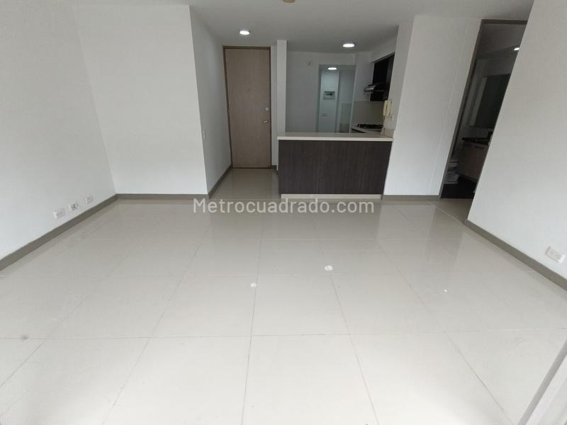 3BR Apartment in Suramerica (70 m²) - 2