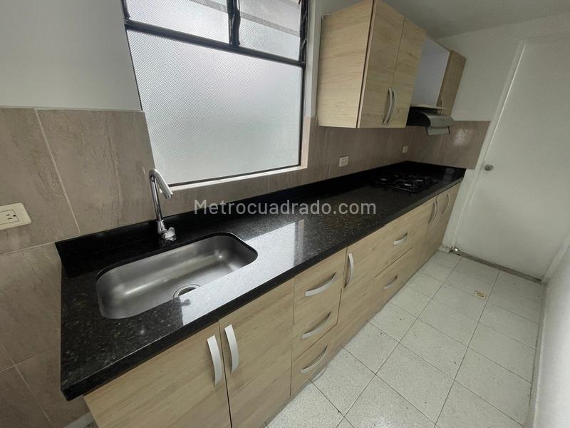 Comfortable 3BR House with Terrace in Loma Del Indio - 3