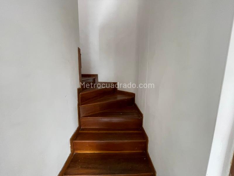 Comfortable 3BR House with Terrace in Loma Del Indio - 4