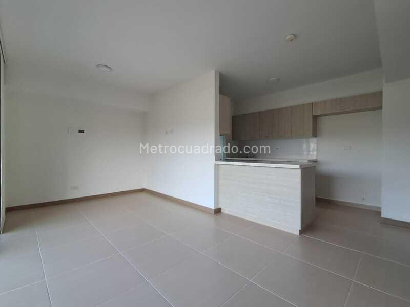 3BR Apartment in Suramerica (85 m²) - 2