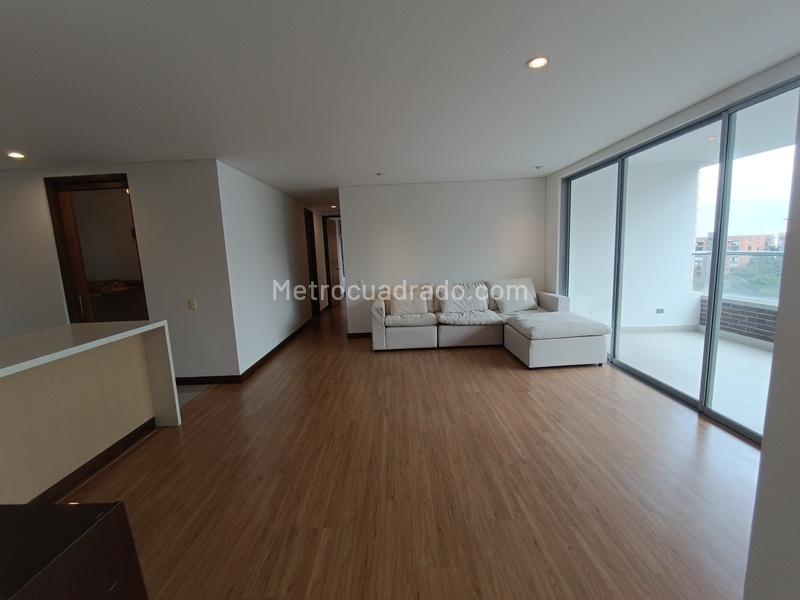 2BR Apartment for Rent in Los Balsos, El Poblado