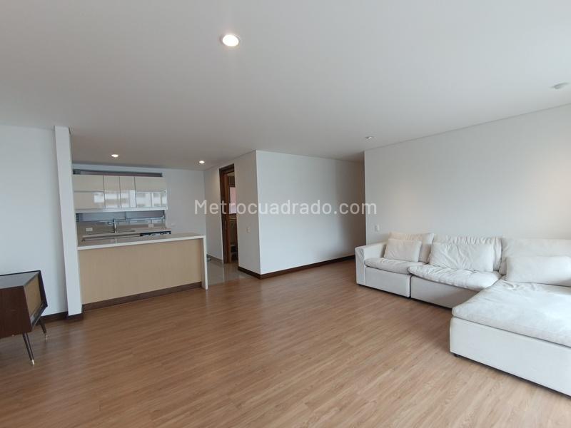 Apartamento de 2 Alcobas en Los Balsos, El Poblado - 2