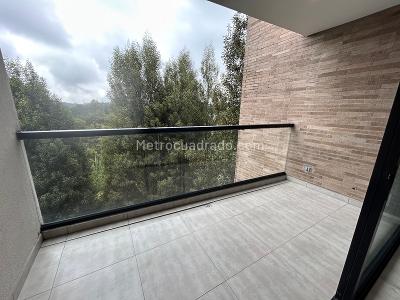 Apartaestudio en arriendo en Alto De Las Palmas, Envigado · foto 9 de 13