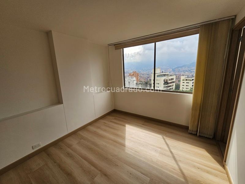 Comfortable 3BR Apartment in San Lucas, El Poblado - 9