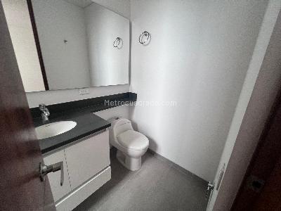 Apartamento en arriendo en Poblado, Medellín · foto 19 de 20