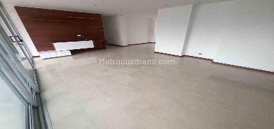 Apartamento en arriendo en Poblado, Medellín · foto 2 de 20
