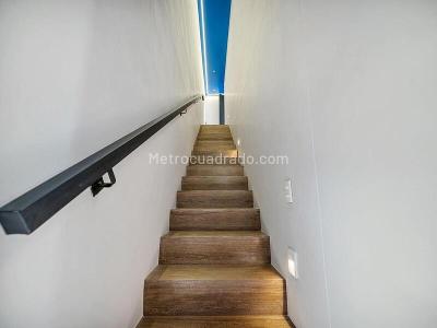 Apartamento de 1 alcoba en venta en Alto De Las Palmas, Envigado, 197 m² · foto 8 de 20