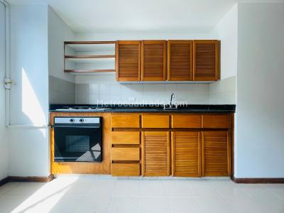 Apartamento en venta en El Poblado, Medellín · foto 2 de 19