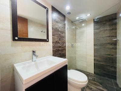 Apartamento en venta en El Poblado, Medellín · foto 15 de 19