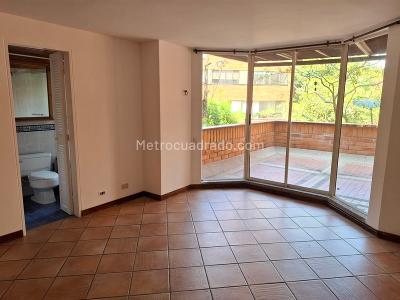Apartaestudio en venta en El Poblado, Medellín, 78 m² · foto 10 de 20