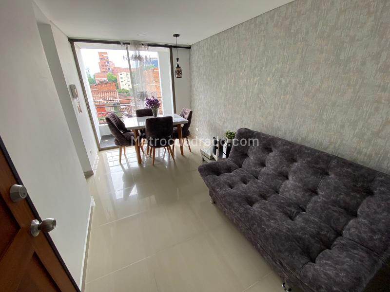 Apartamento Amoblado de 2 Alcobas en La Floresta