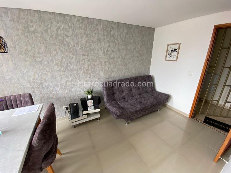 Furnished 2BR Apartment in La Floresta - 2