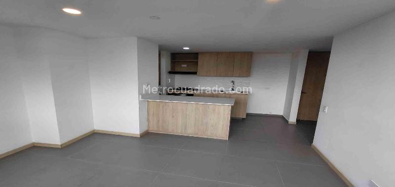 Apartamento Estilizado de 2 Alcobas con Balcón en Guayabal - 2