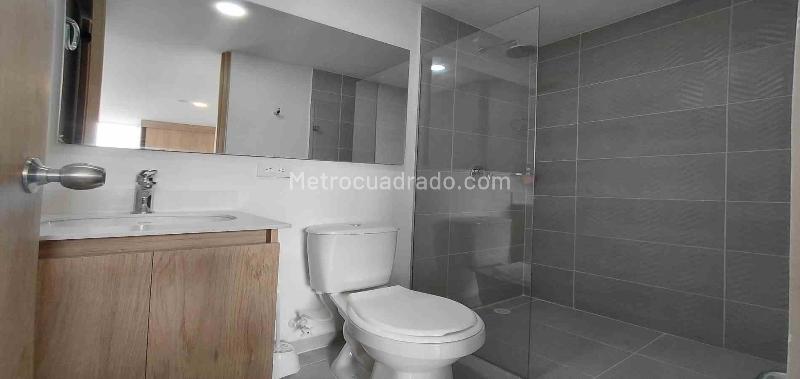 Apartamento Estilizado de 2 Alcobas con Balcón en Guayabal - 9