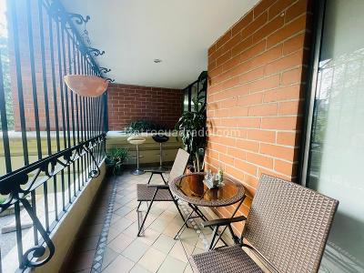 Apartamento de 4 alcobas en venta en El Poblado, Medellín, 121 m² · foto 15 de 16